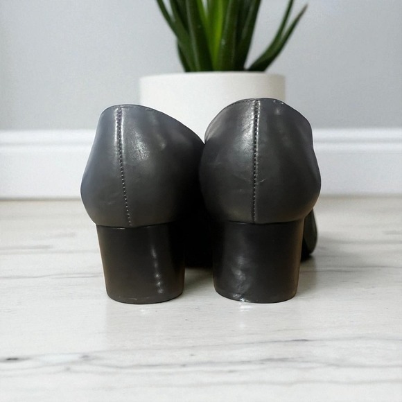 Salvatore Ferragamo Leather Block Heel Pumps Bronze Metallic Classic - Picture 6 of 7